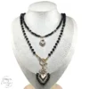 Collar con dije corazón ojo